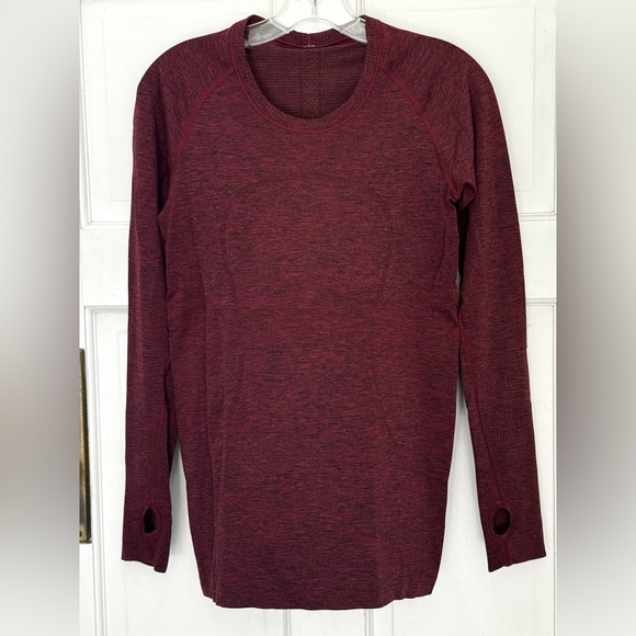 Lululemon long sleeve - Picture 1 of 3